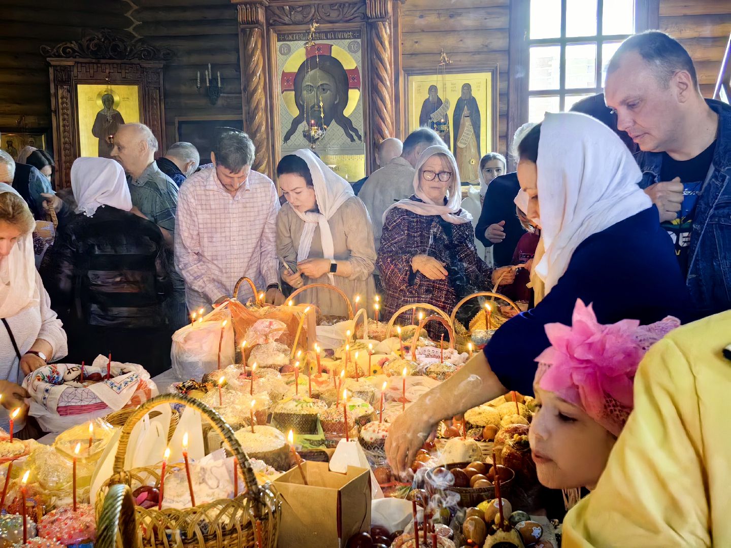 куличи, пасха, яйца, храм,