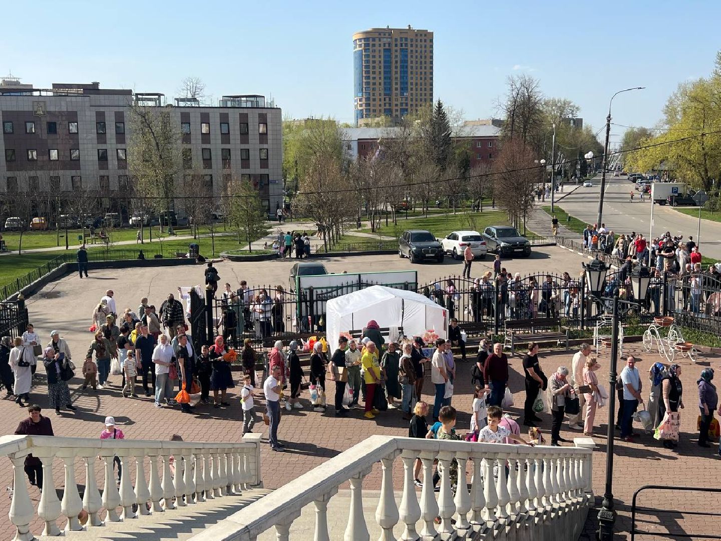 Реутов, куличи, крашенные яйца, Пасха,  освящение куличей,