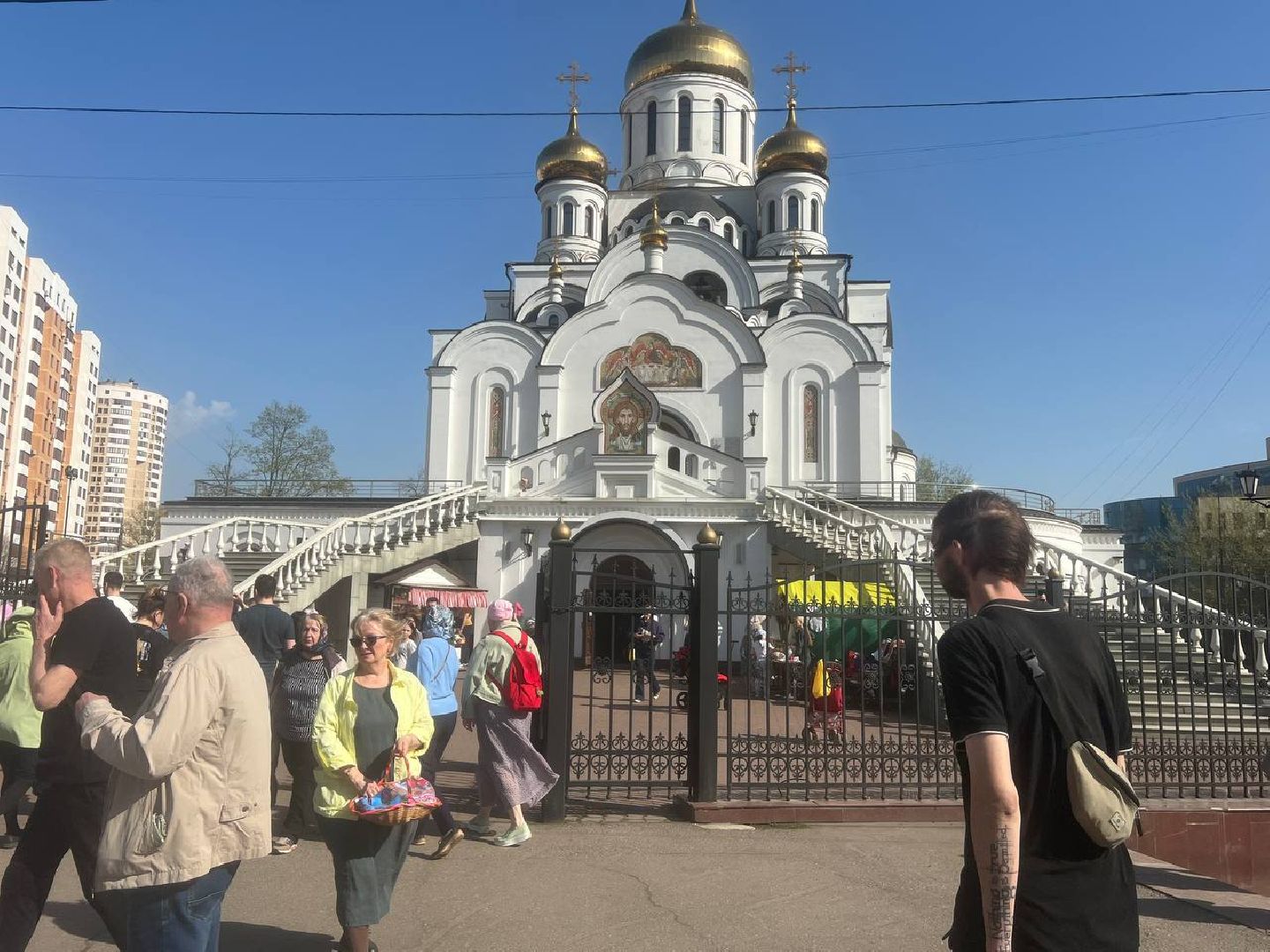 Реутов, куличи, крашенные яйца, Пасха,  освящение куличей,