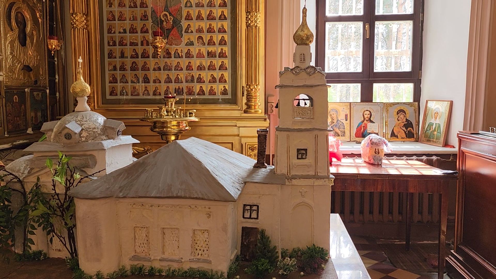 раменское, религия, пасха, праздничные приготовления в храме в загорново,