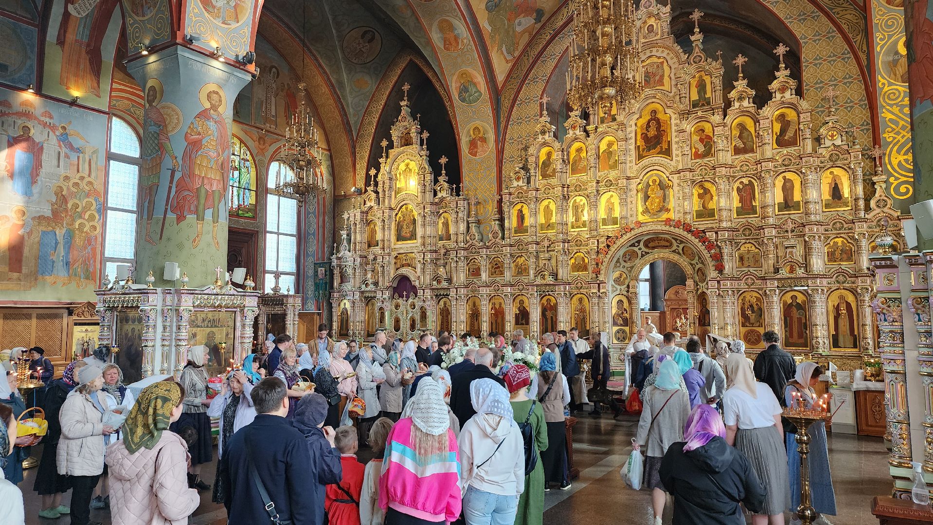 пасха, освящение куличей, троицкий храм, щёлково,