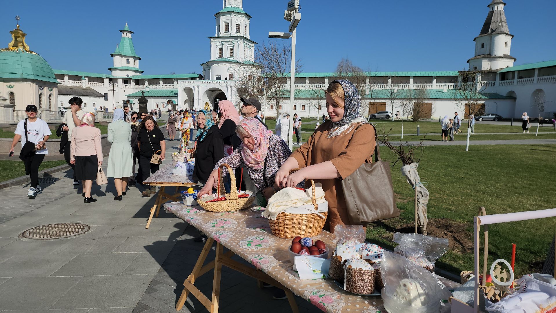Пасха, Истра, Монастырь,