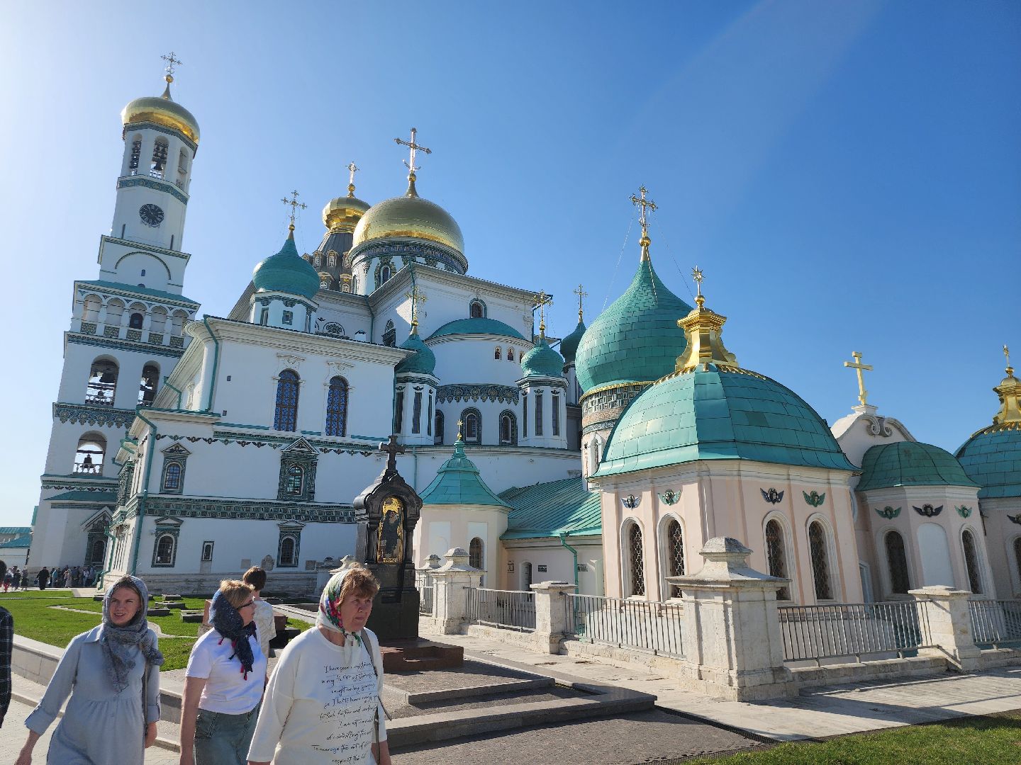 Пасха, Истра, Монастырь,