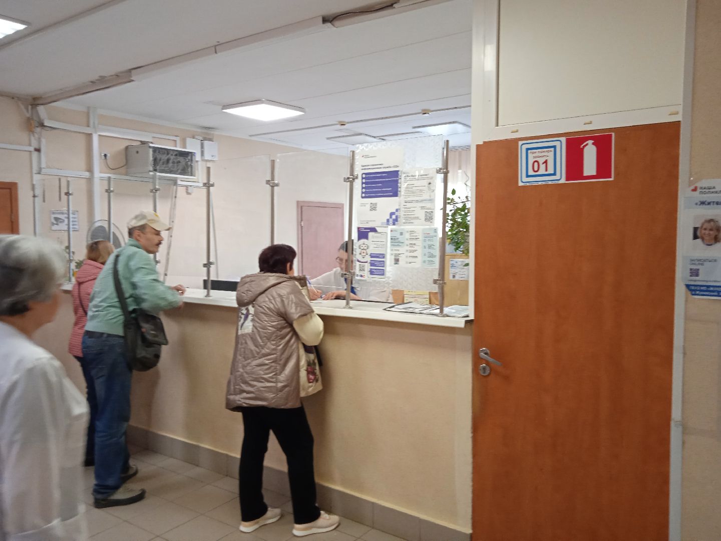 майские, праздники, работа, Жуковская. ГКБ