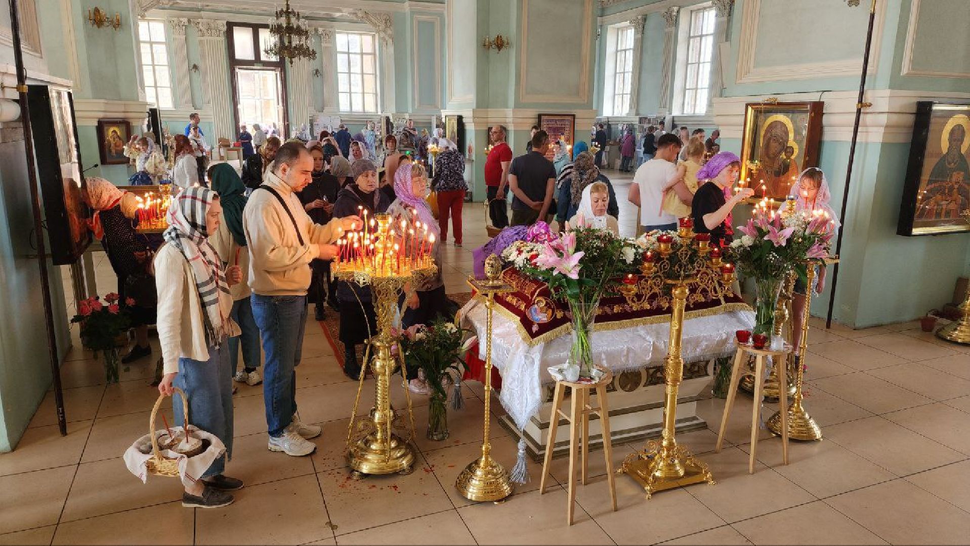 Дмитров, Яхрома, Троицкий собор в Яхроме, Пасха,