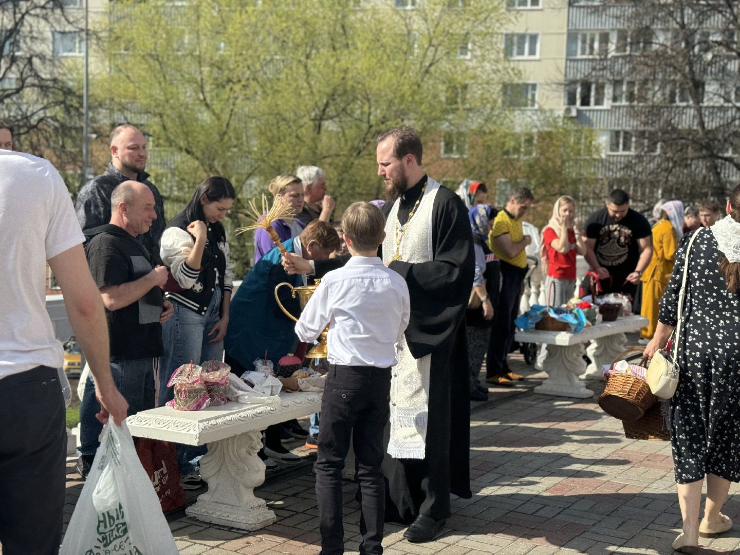 пасха, храм георгия победоносца, освещение куличей,