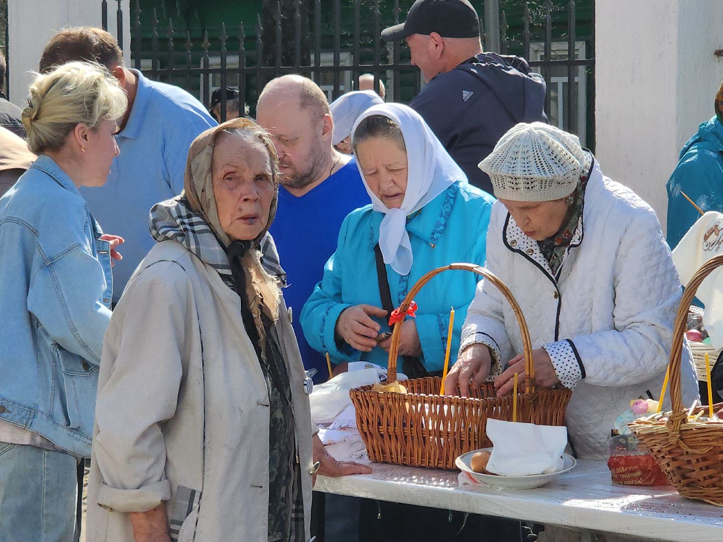 королёв, пасхальные традиции, освящение яиц и куличей, храм рождества пресвятой богородицы,