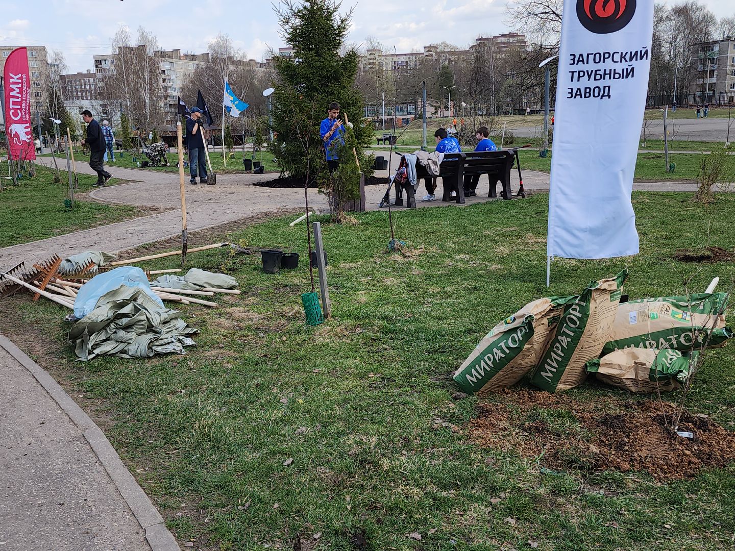 сергиев посад,  благоустройство, субботник,андрей мардасов, тимофей лагутин,