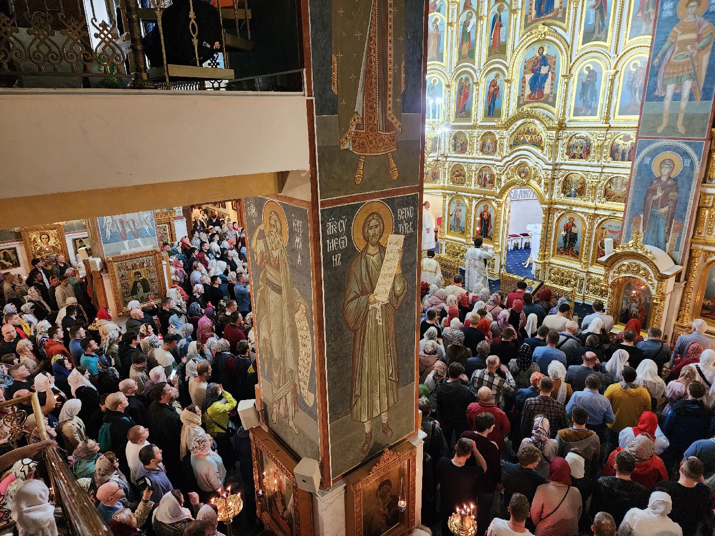 королёв, светлое христово воскресенье , храм рождества пресвятой богородицы,  пасхальная служба в королеве,