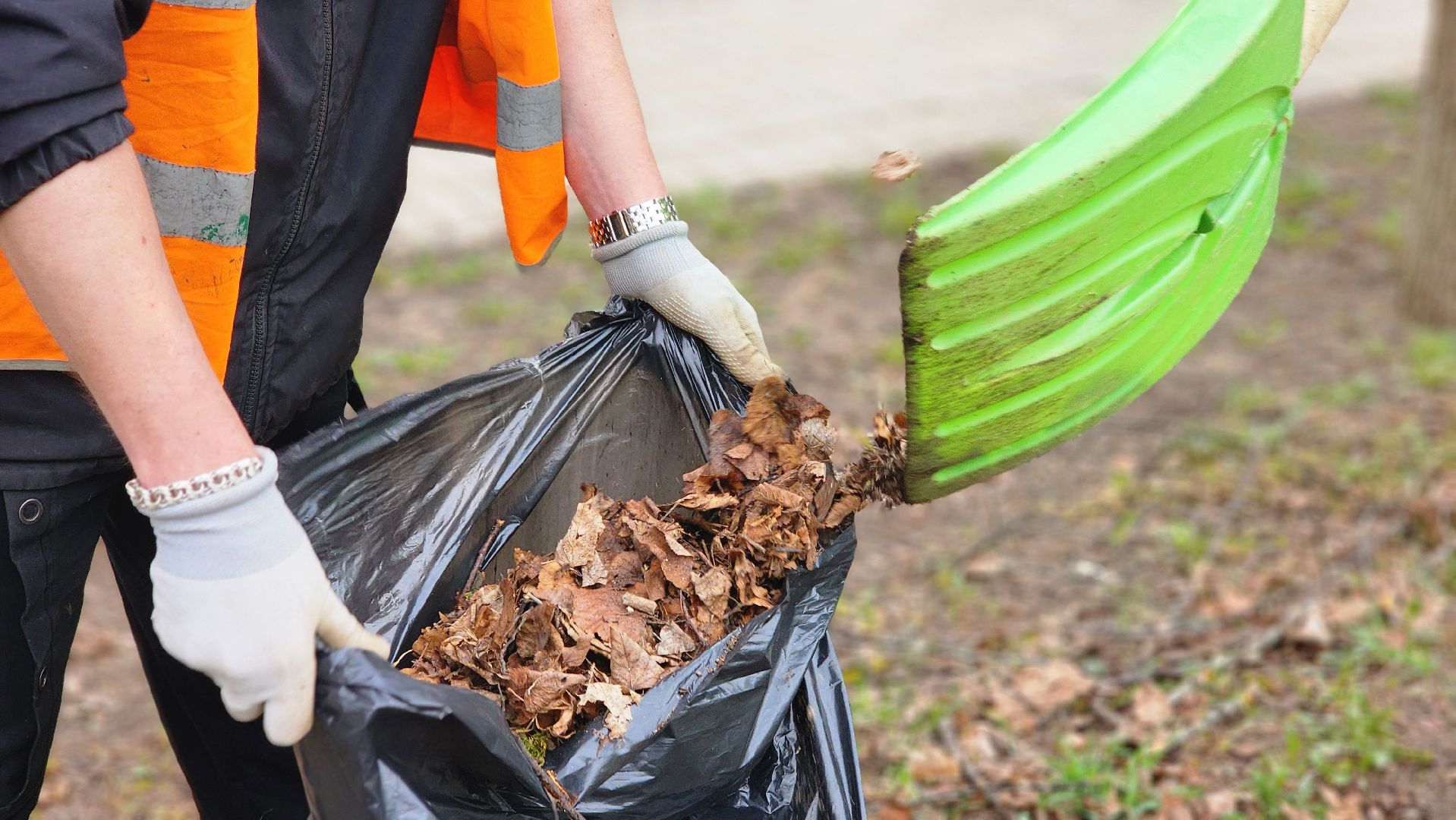 сквер, субботник, коммунальщики, руза,благоустройство,