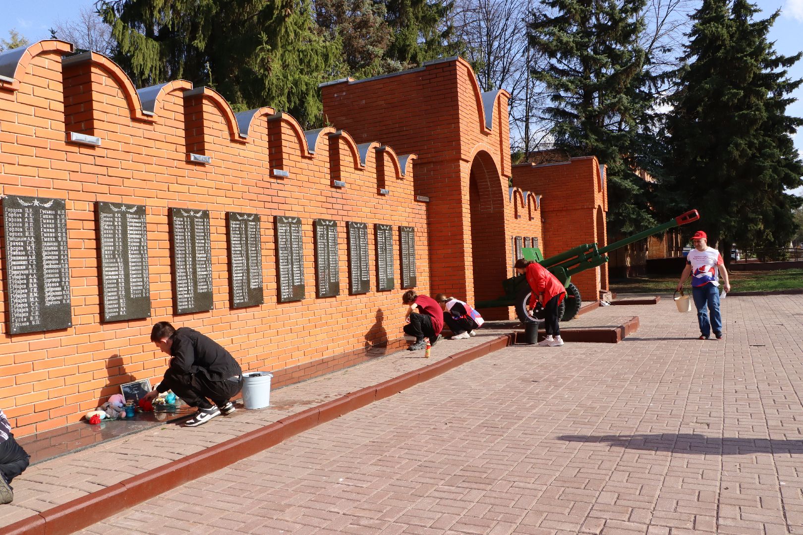 Мы за чистоту, помним, Мемориал воинам погибшим в войнах и локальных конфликтах, серебряные пруды, памятники вов,