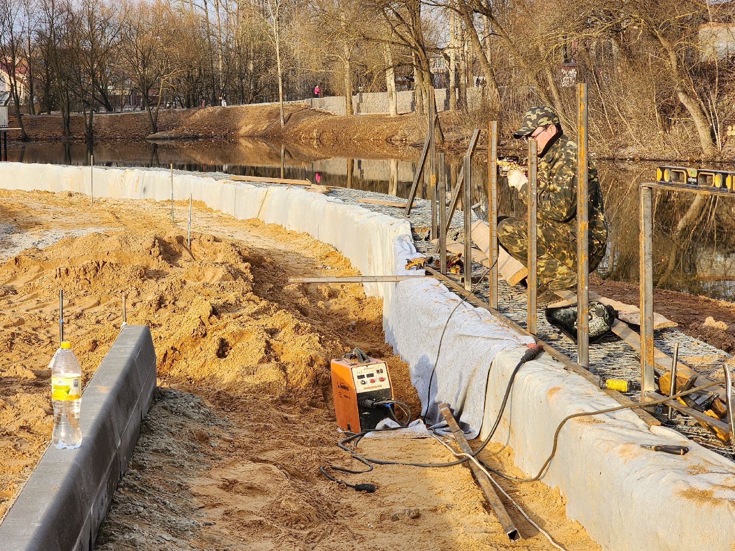 Чехов, улица Береговая, набережная реки теребенка, благоустройство, реконструкция, обновление, ограждения, заборы, строительство, покраска, госпрограмма московской области, формирование комфортной городской среды,