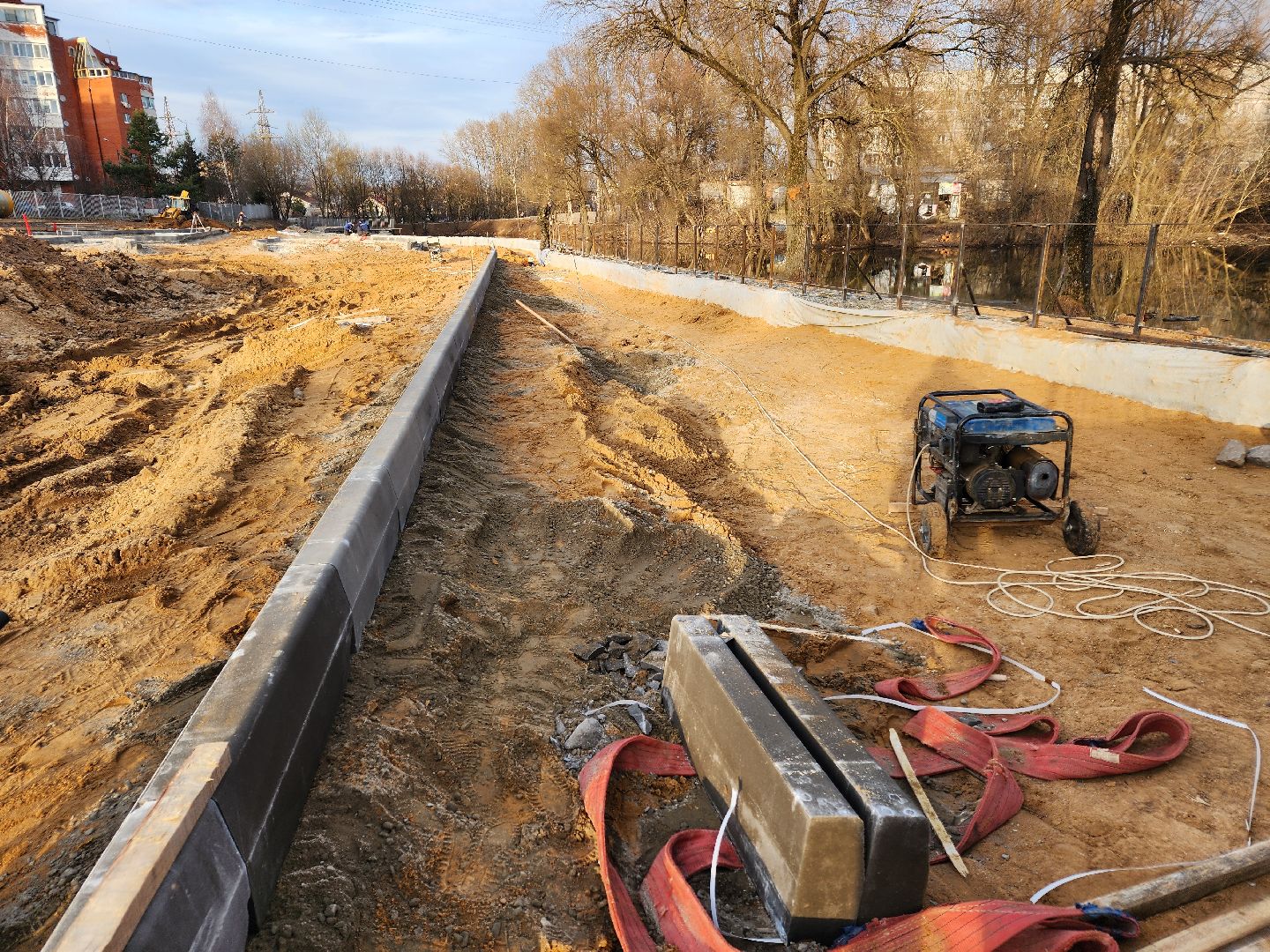 Чехов, улица Береговая, набережная реки теребенка, благоустройство, реконструкция, обновление, ограждения, заборы, строительство, покраска, госпрограмма московской области, формирование комфортной городской среды,