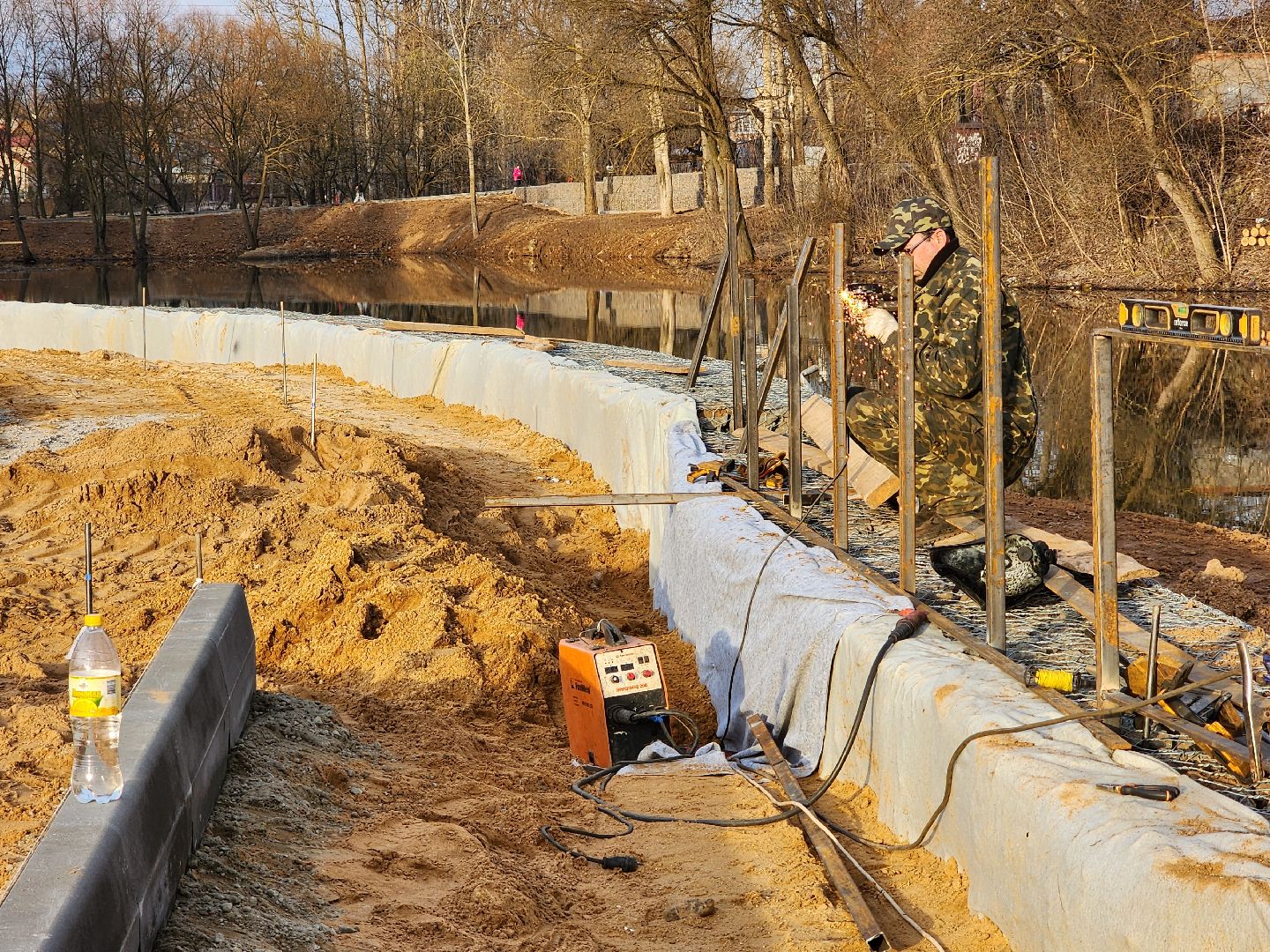 Чехов, улица Береговая, набережная реки теребенка, благоустройство, реконструкция, обновление, ограждения, заборы, строительство, покраска, госпрограмма московской области, формирование комфортной городской среды,