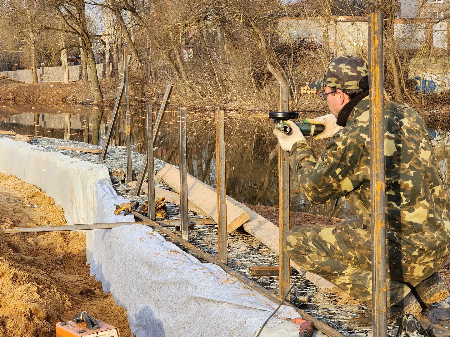 Чехов, улица Береговая, набережная реки теребенка, благоустройство, реконструкция, обновление, ограждения, заборы, строительство, покраска, госпрограмма московской области, формирование комфортной городской среды,