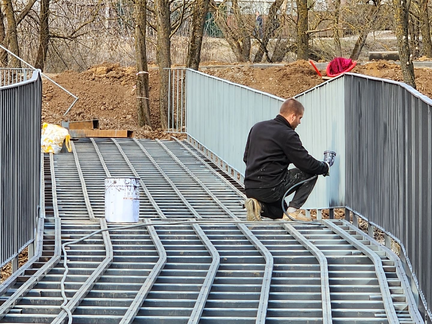 Чехов, улица Береговая, набережная реки теребенка, благоустройство, реконструкция, обновление, ограждения, заборы, строительство, покраска, госпрограмма московской области, формирование комфортной городской среды,