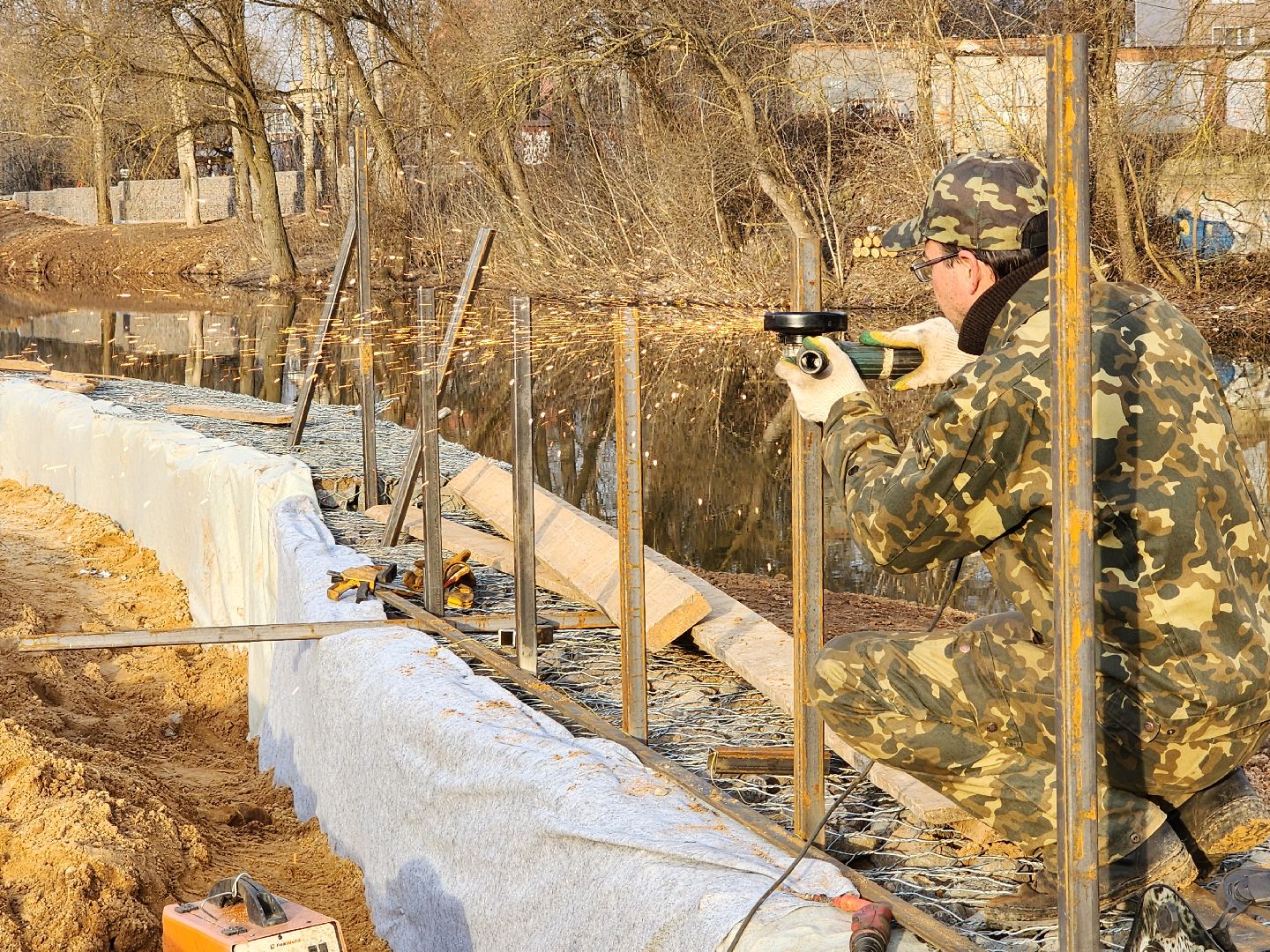 Чехов, улица Береговая, набережная реки теребенка, благоустройство, реконструкция, обновление, ограждения, заборы, строительство, покраска, госпрограмма московской области, формирование комфортной городской среды,