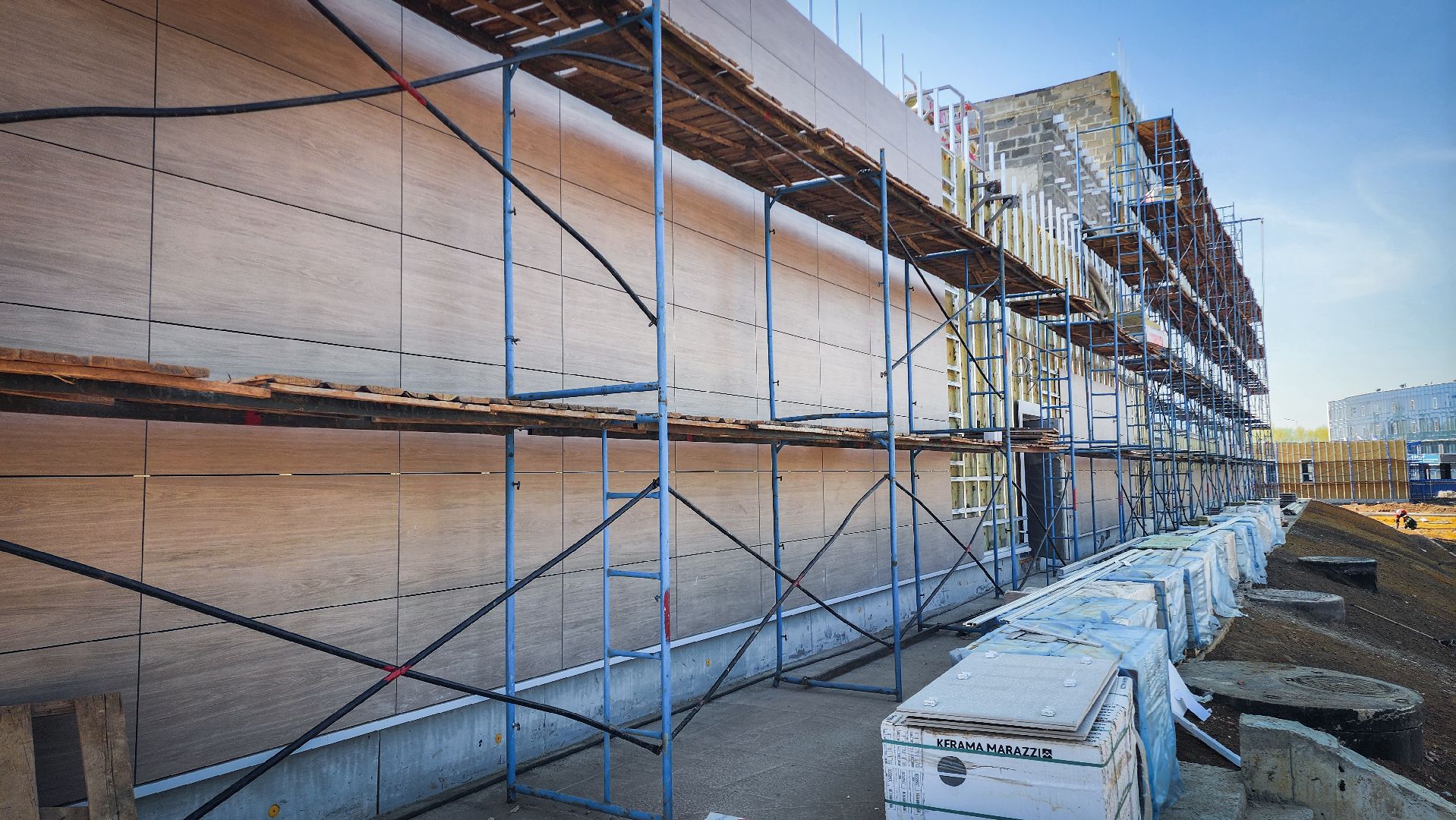 строительство в Бронницах , физкультурно-оздоровительный комплекс, эллинг, благоустройство ,