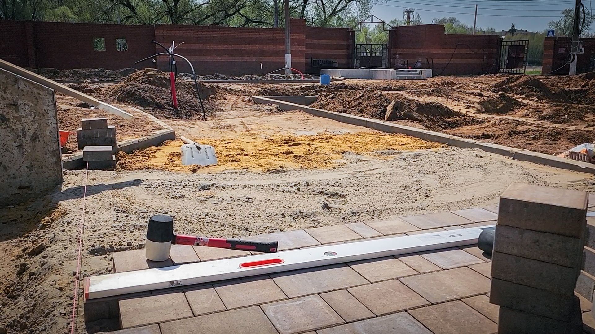 строительство в Бронницах , физкультурно-оздоровительный комплекс, эллинг, благоустройство ,