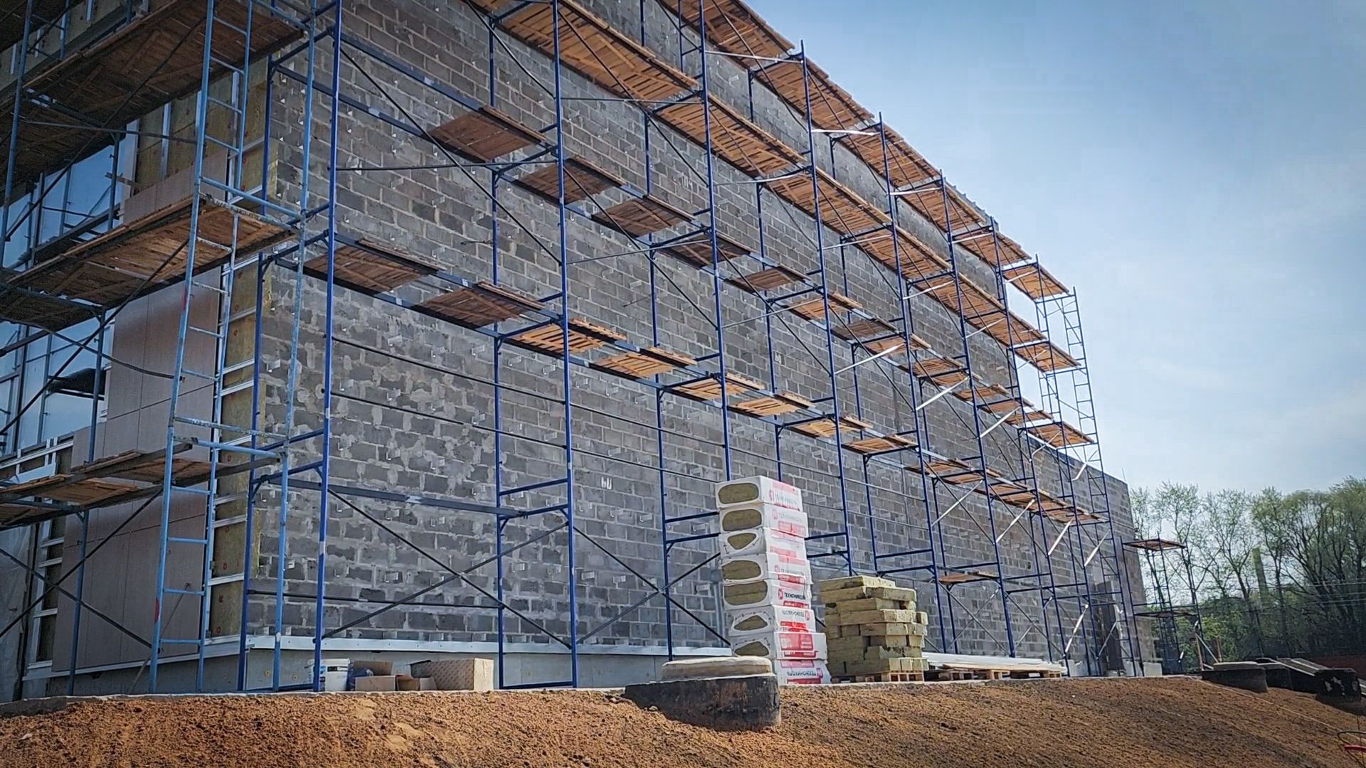 строительство в Бронницах , физкультурно-оздоровительный комплекс, эллинг, благоустройство ,