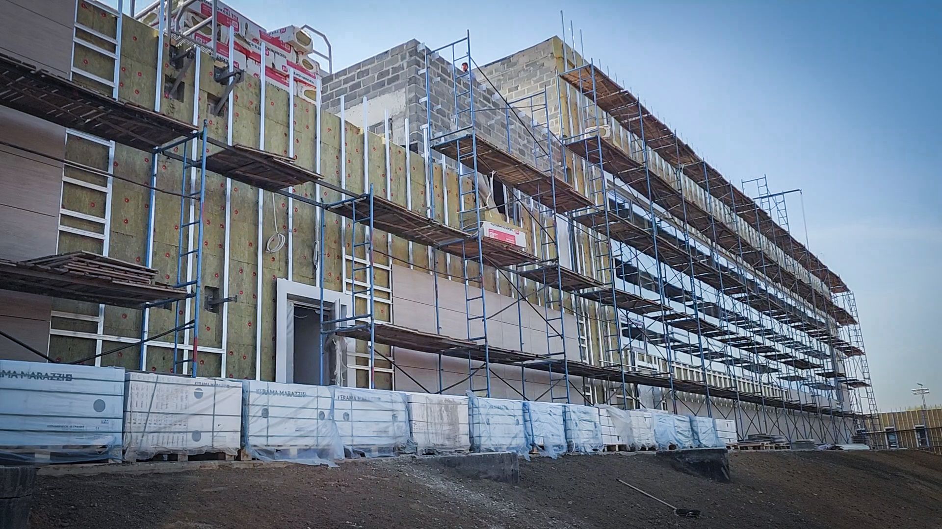 строительство в Бронницах , физкультурно-оздоровительный комплекс, эллинг, благоустройство ,