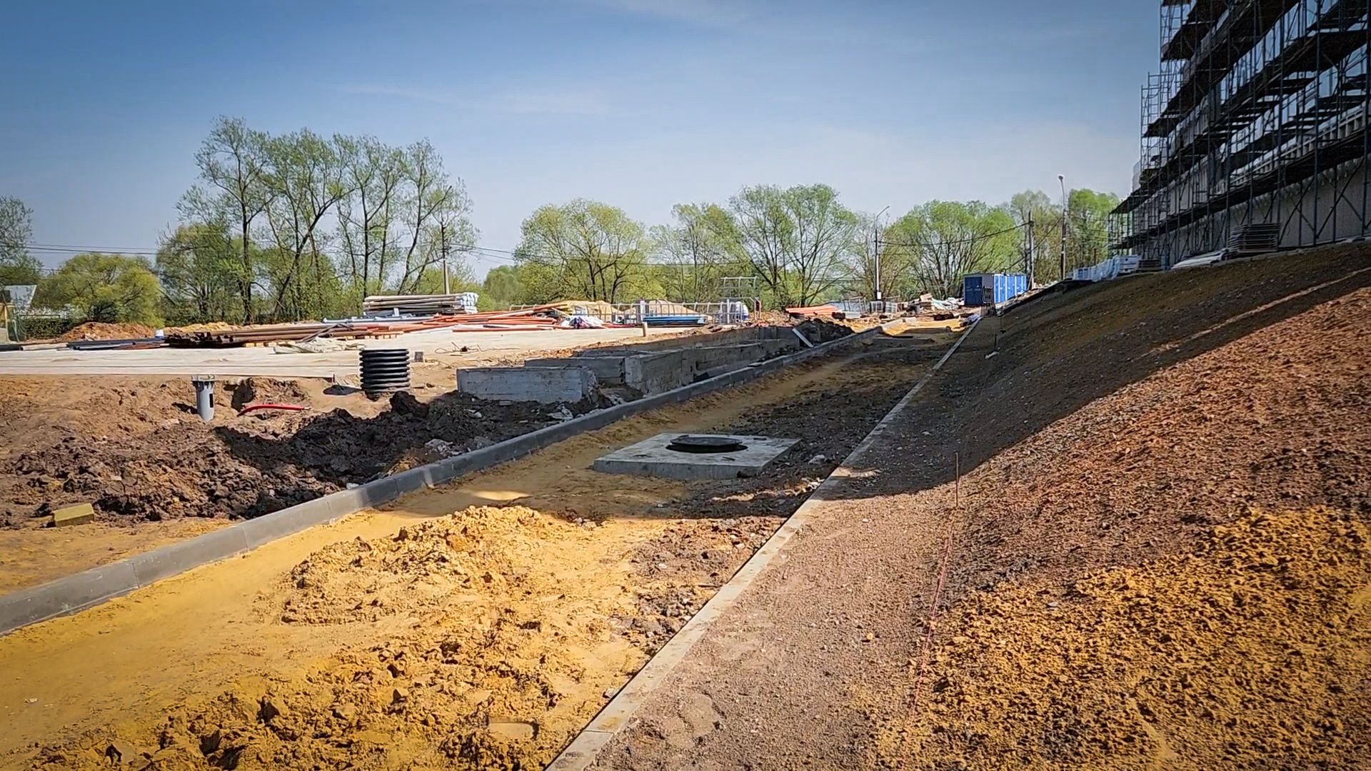 строительство в Бронницах , физкультурно-оздоровительный комплекс, эллинг, благоустройство ,