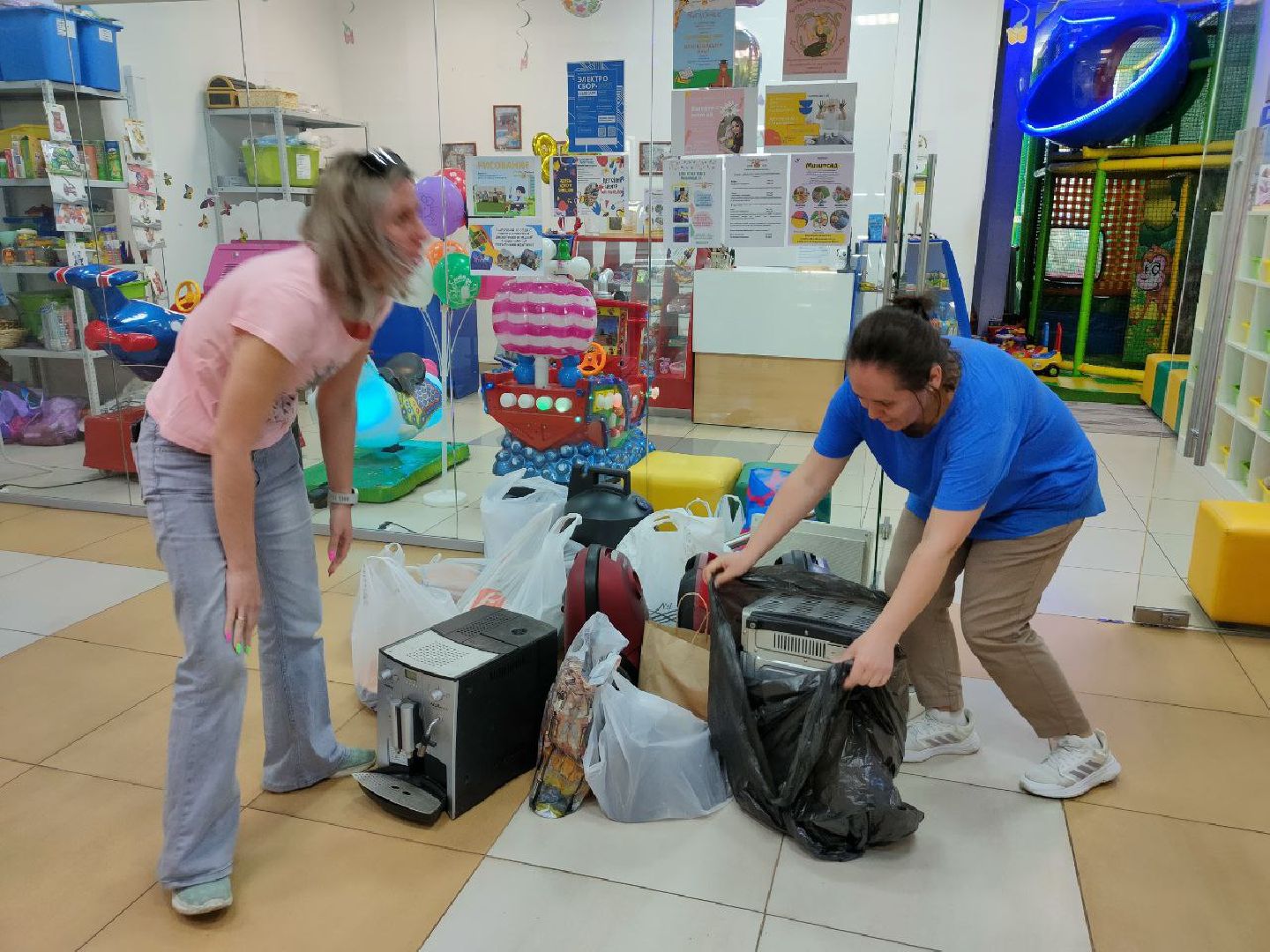 пушкино, экологическая акция, техника, сбор вторсырья,детский центр, социальный предприниматель,вертикалки,