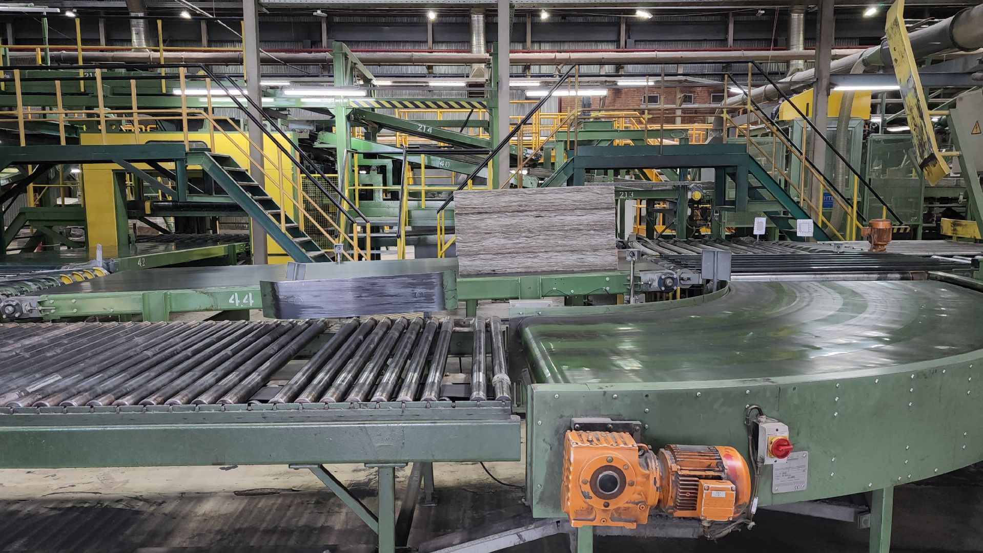 серпухов, завод в серпухове, северное шоссе, производство стройматериалов в серпухове, экономика,