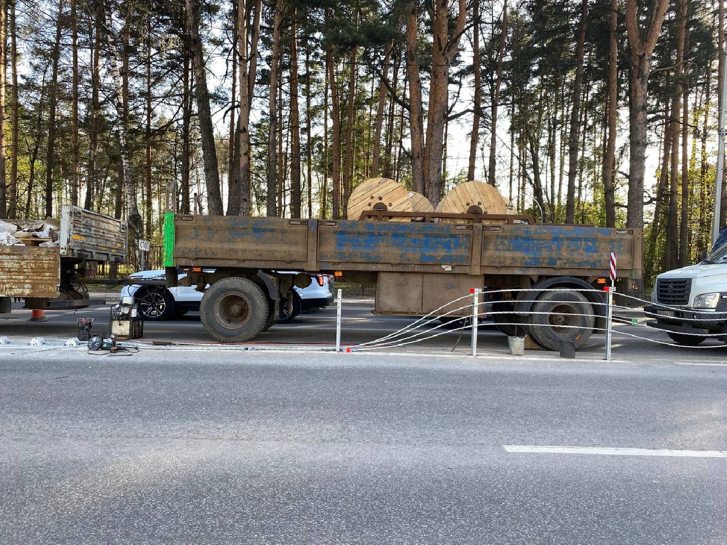 тросовое ограждение, разделительная полоса, 28км Волоколамское шоссе,