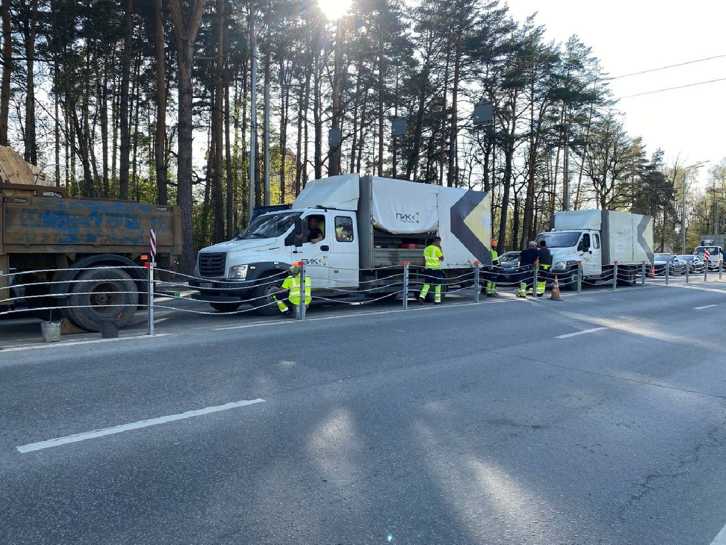 тросовое ограждение, разделительная полоса, 28км Волоколамское шоссе,