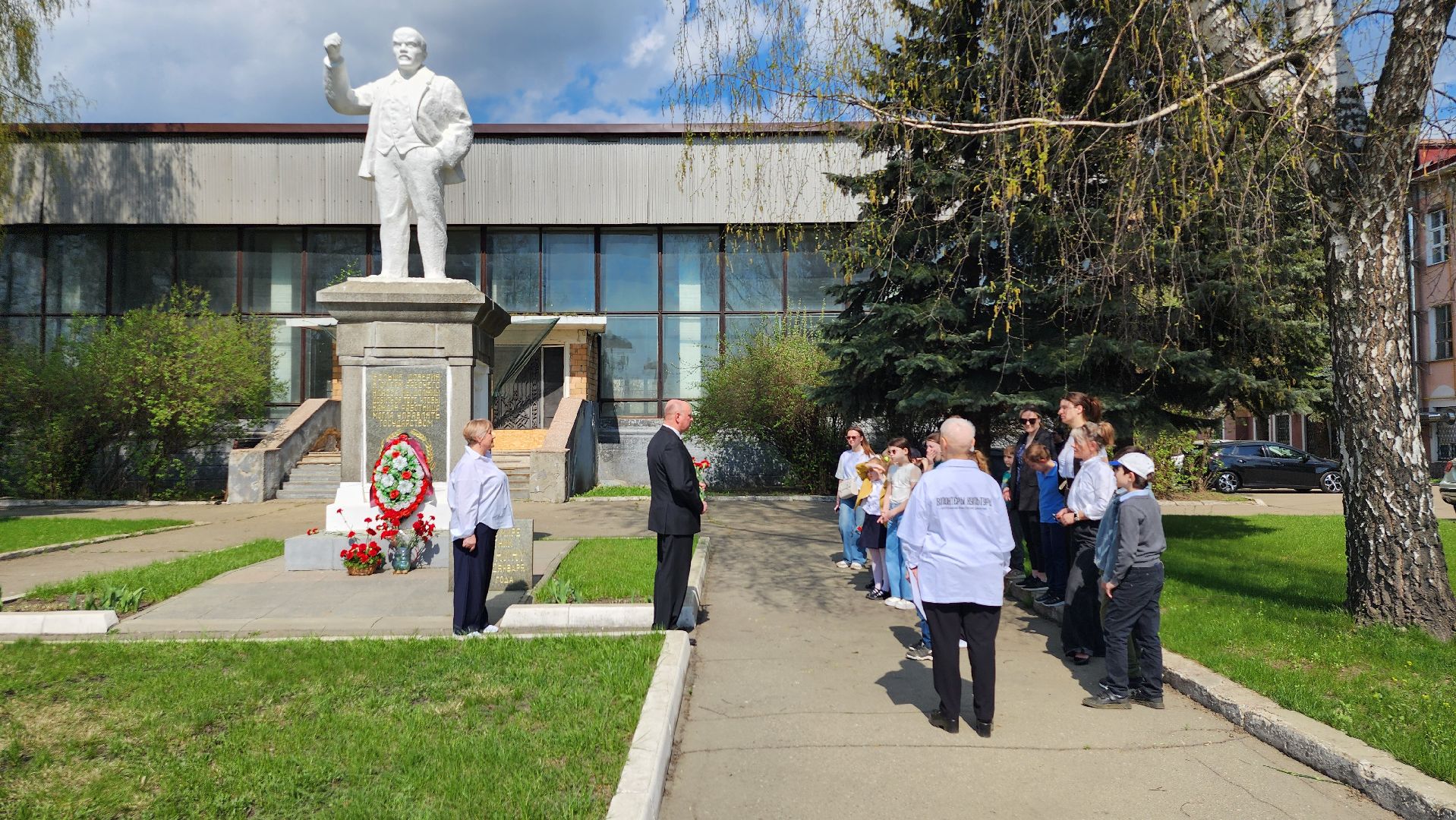 день рождения Ленина, годовщина со дня рождения Ленина, первый памятник Ленину, Ногинск, Богородский городской округ,