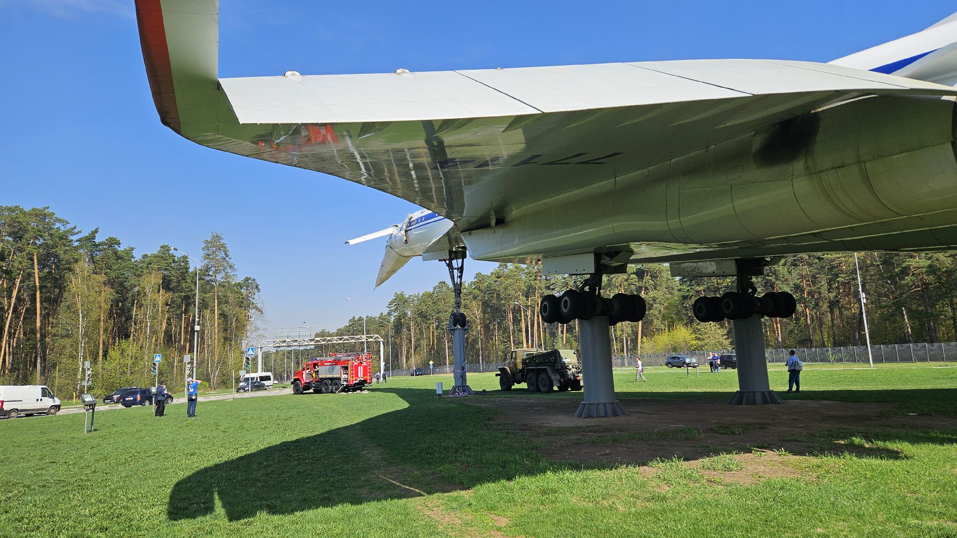 самолет, ту-144, памятник, жуковский,