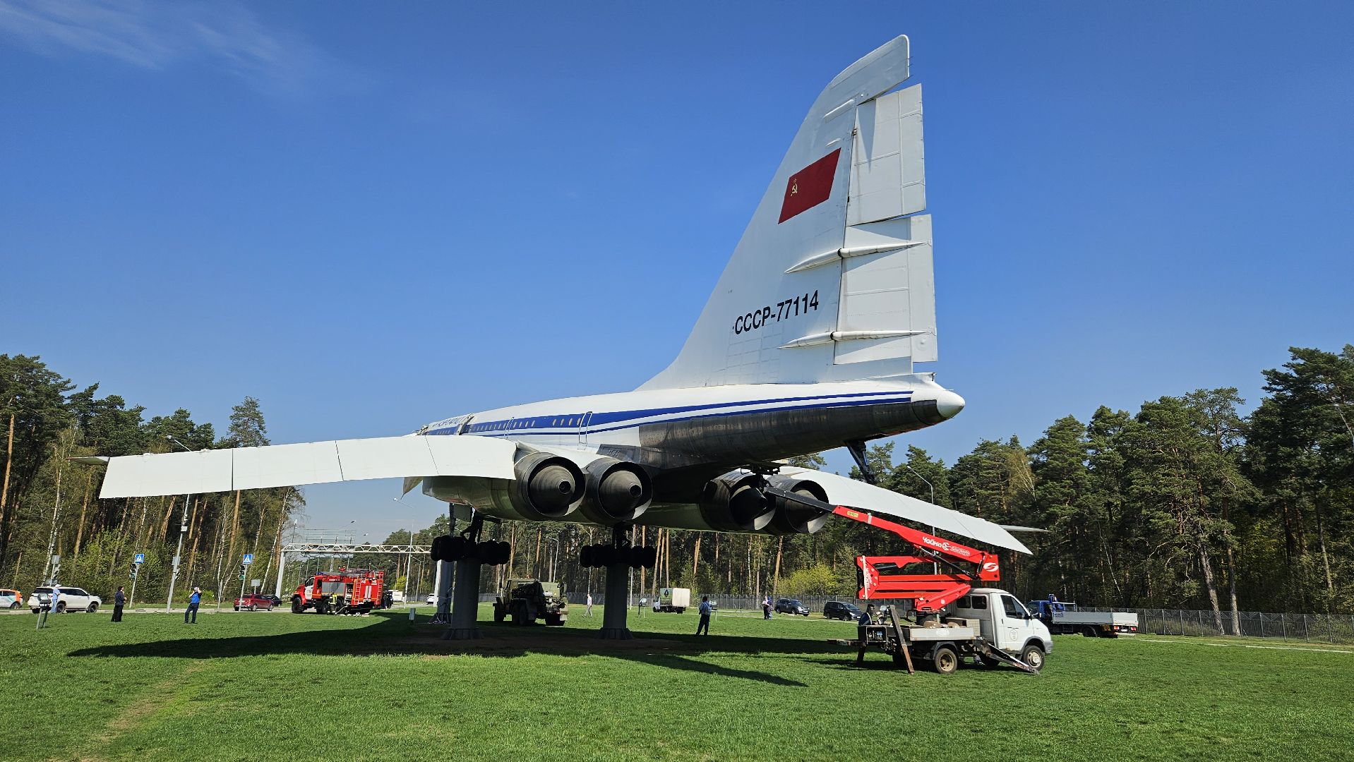самолет, ту-144, памятник, жуковский,