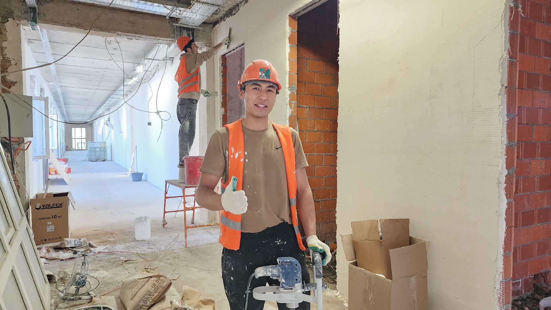 люберцы, ремонт гимназии 5, строители,