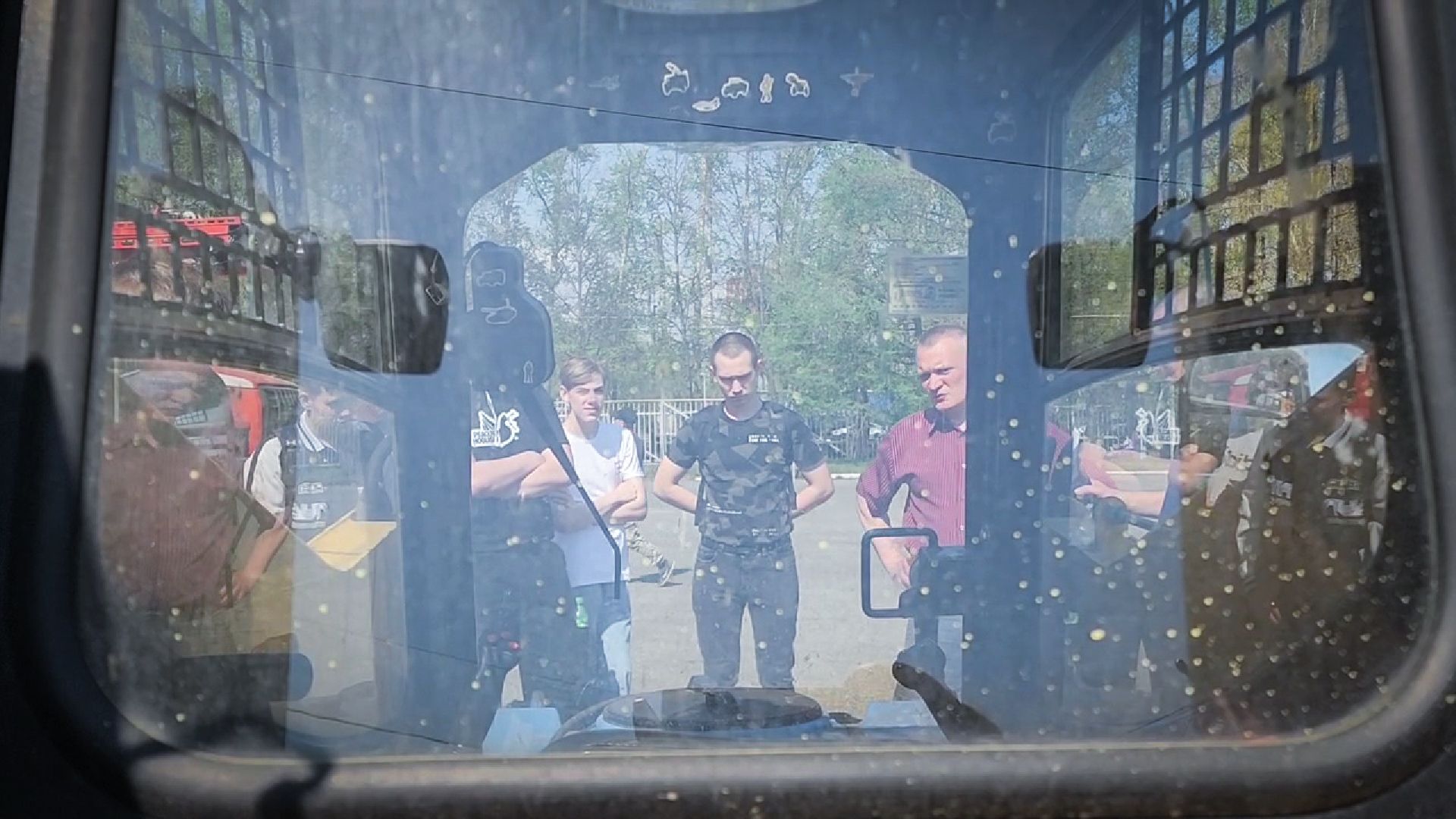 бронницы, Автомобильно-дорожный колледж , мбу благоустройство, студентам показали коммунальную технику ,