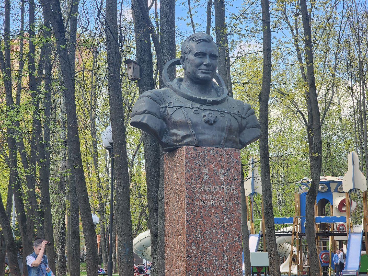 мытищи, уборка памятников,