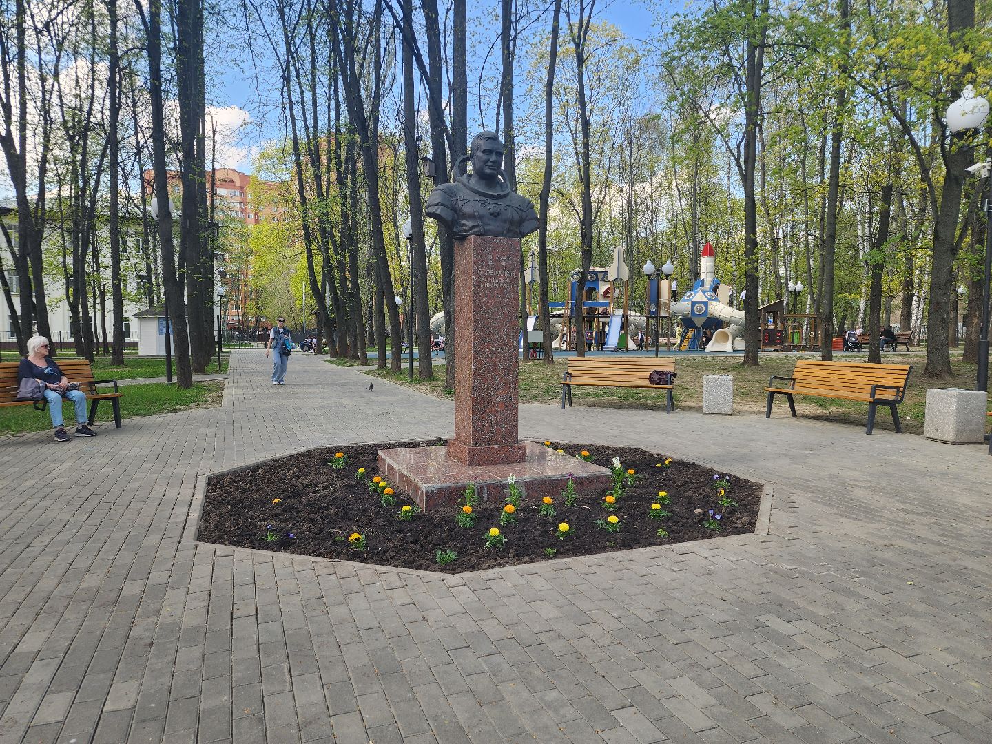 мытищи, уборка памятников,