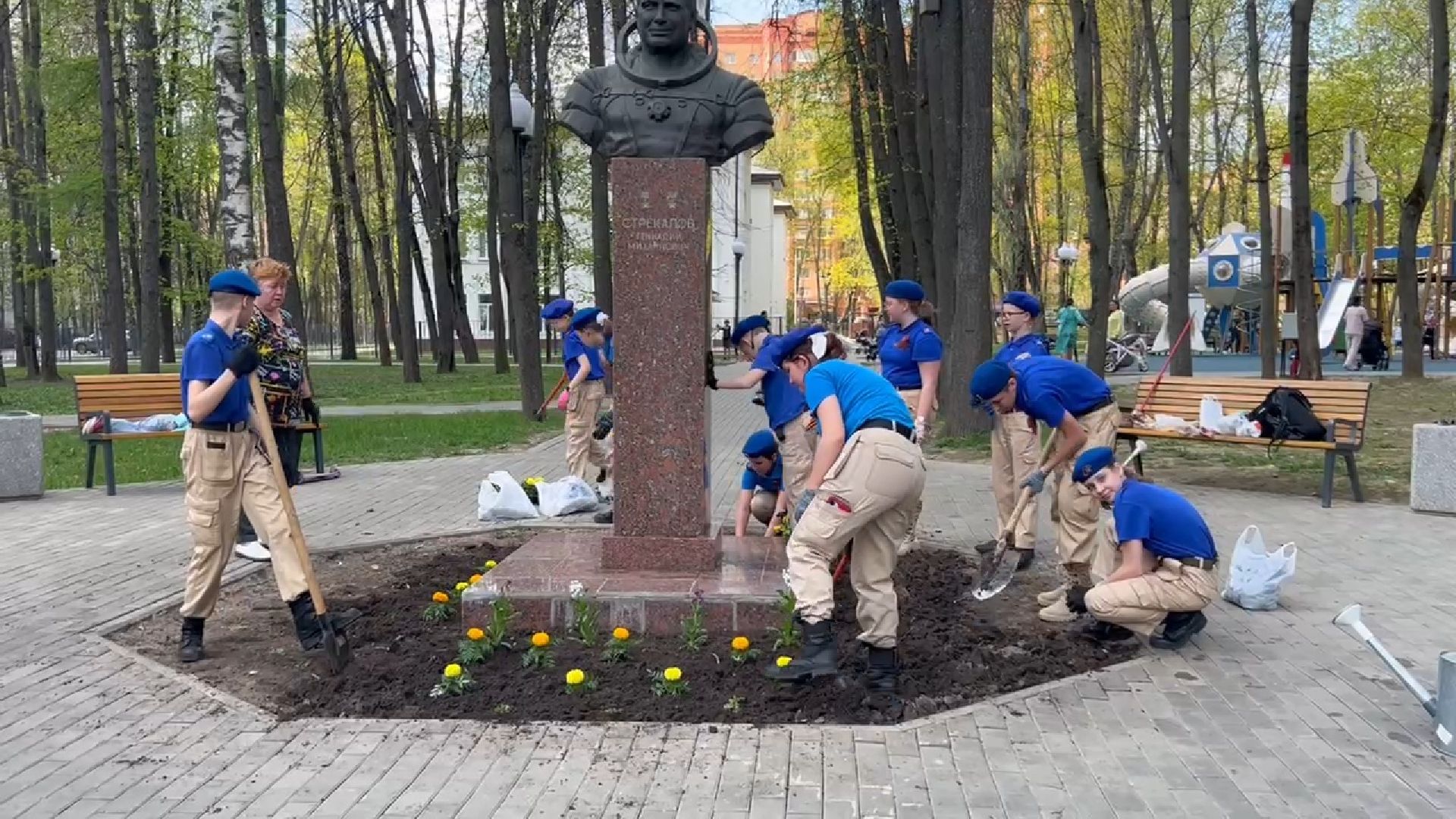 мытищи, уборка памятников,