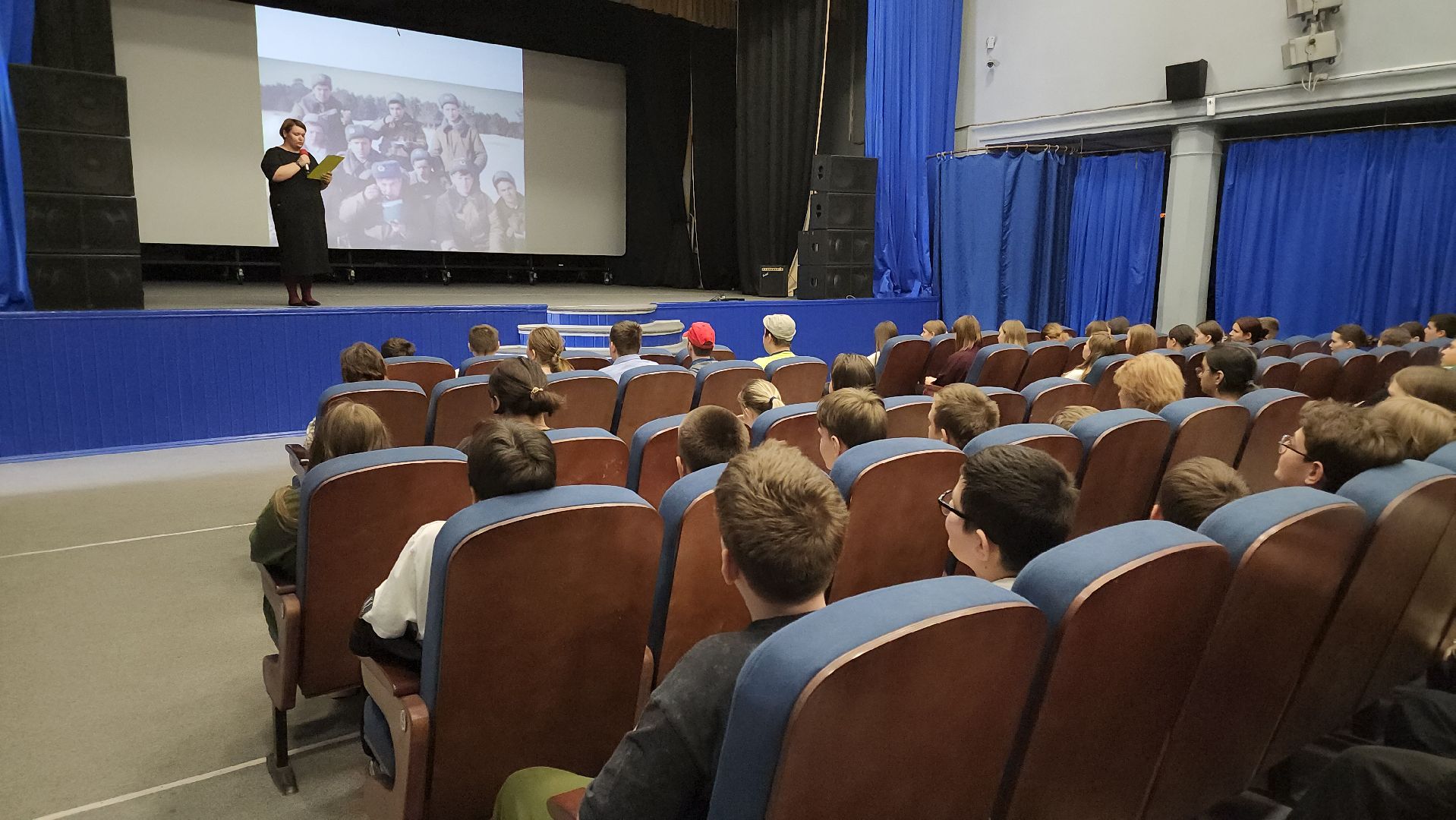 кашира, школа, день победы, защитники отечества, патриотический урок, кинотеатр, родина,