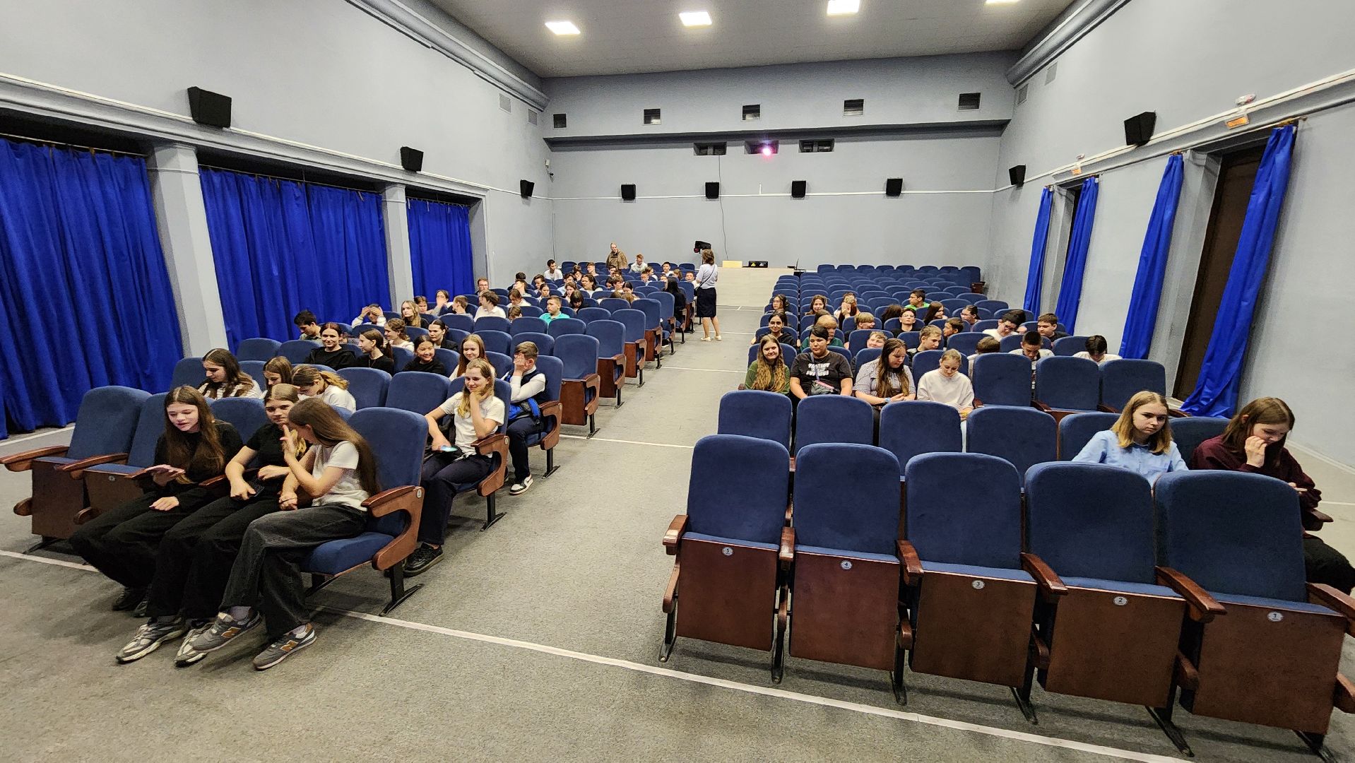 кашира, школа, день победы, защитники отечества, патриотический урок, кинотеатр, родина,