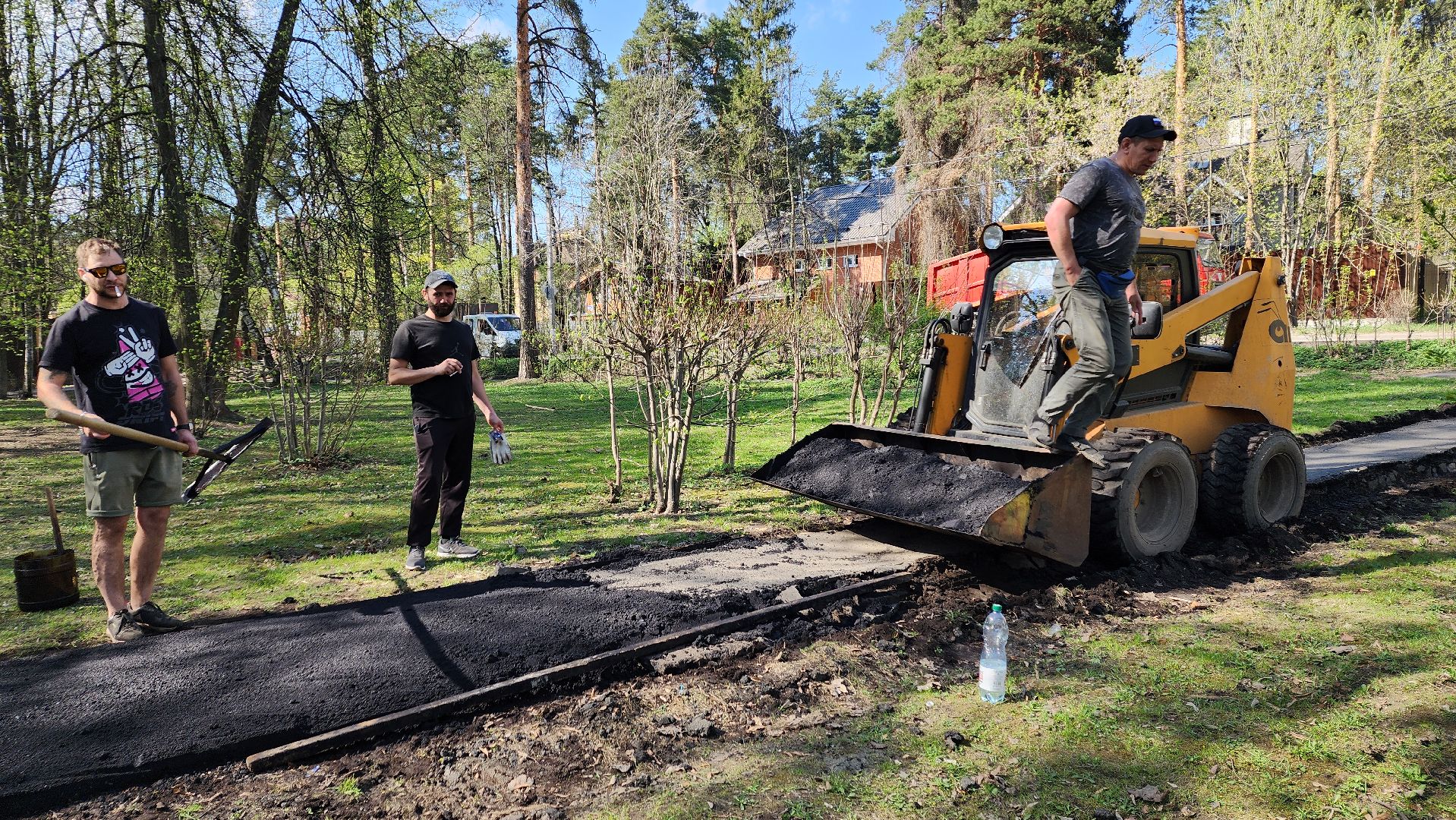 пушкино, ремонт тротуара, памятник, сквер, комунальная техника, коммунальная служба,асфальтирование,