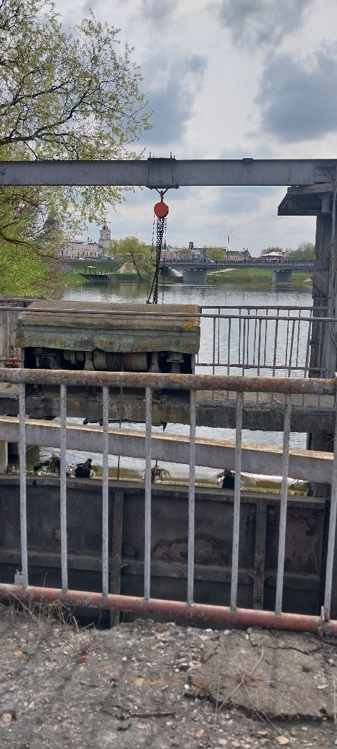 плотина, коломенка