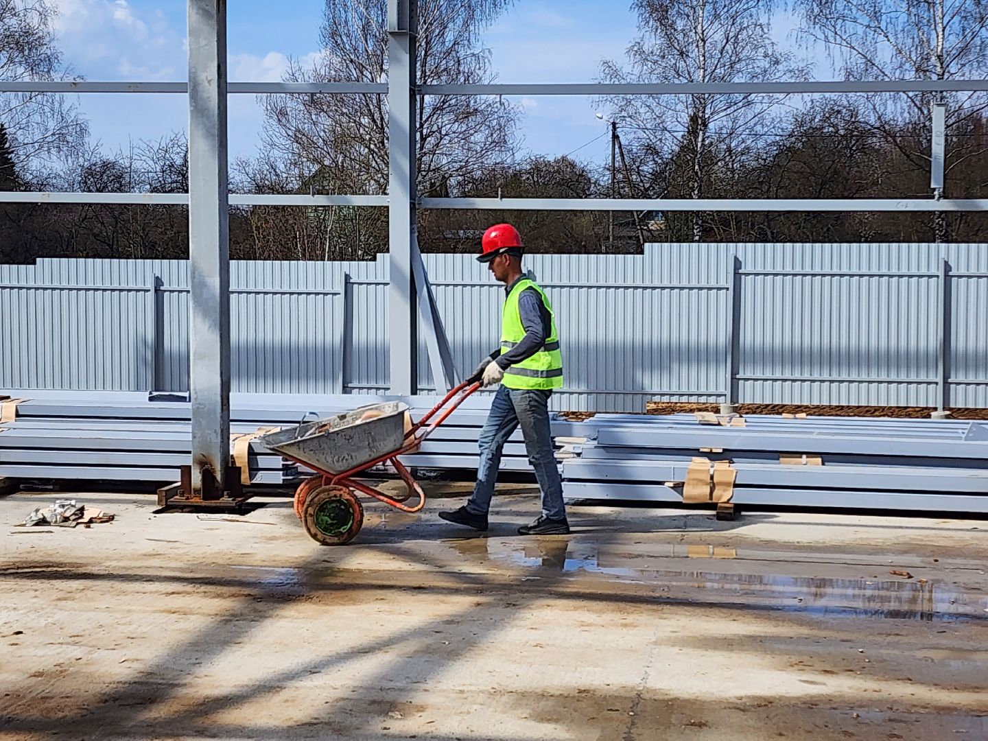 Чехов, улица Литейная, новое пищевое производство, предприятие, здоровое питание, орехи и сухофрукты, компания Орбита, торговая марка Роял Мубарак, строительство, каркас здания, госпрограмма московской области, земля за 1 рубль, новые рабочие места,
