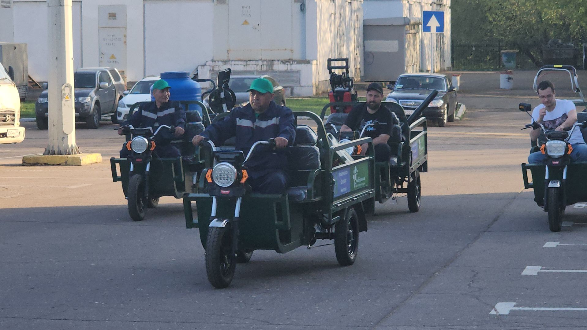 люберцы, парки, глава городского округа люберцы владимир волков,техника,смотр парковой техники,