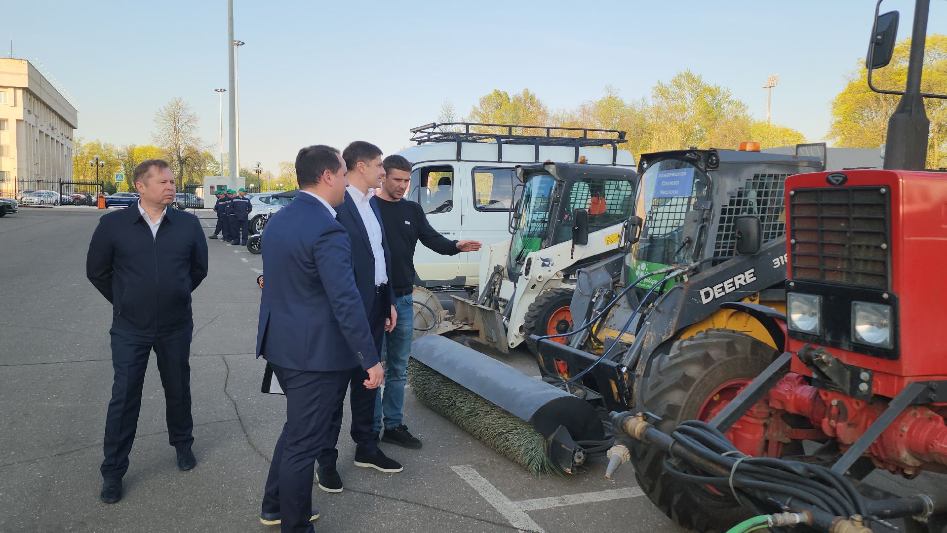 люберцы, парки, глава городского округа люберцы владимир волков,техника,смотр парковой техники,