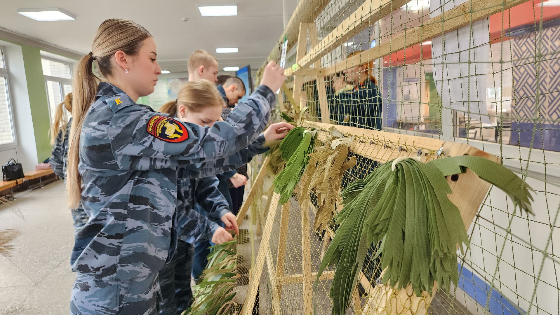 плетение маскировочных сетей, мастер-класс по плетению маскировочных сетей, колледж энергия, Старая Купавна, Богородский городской округ,