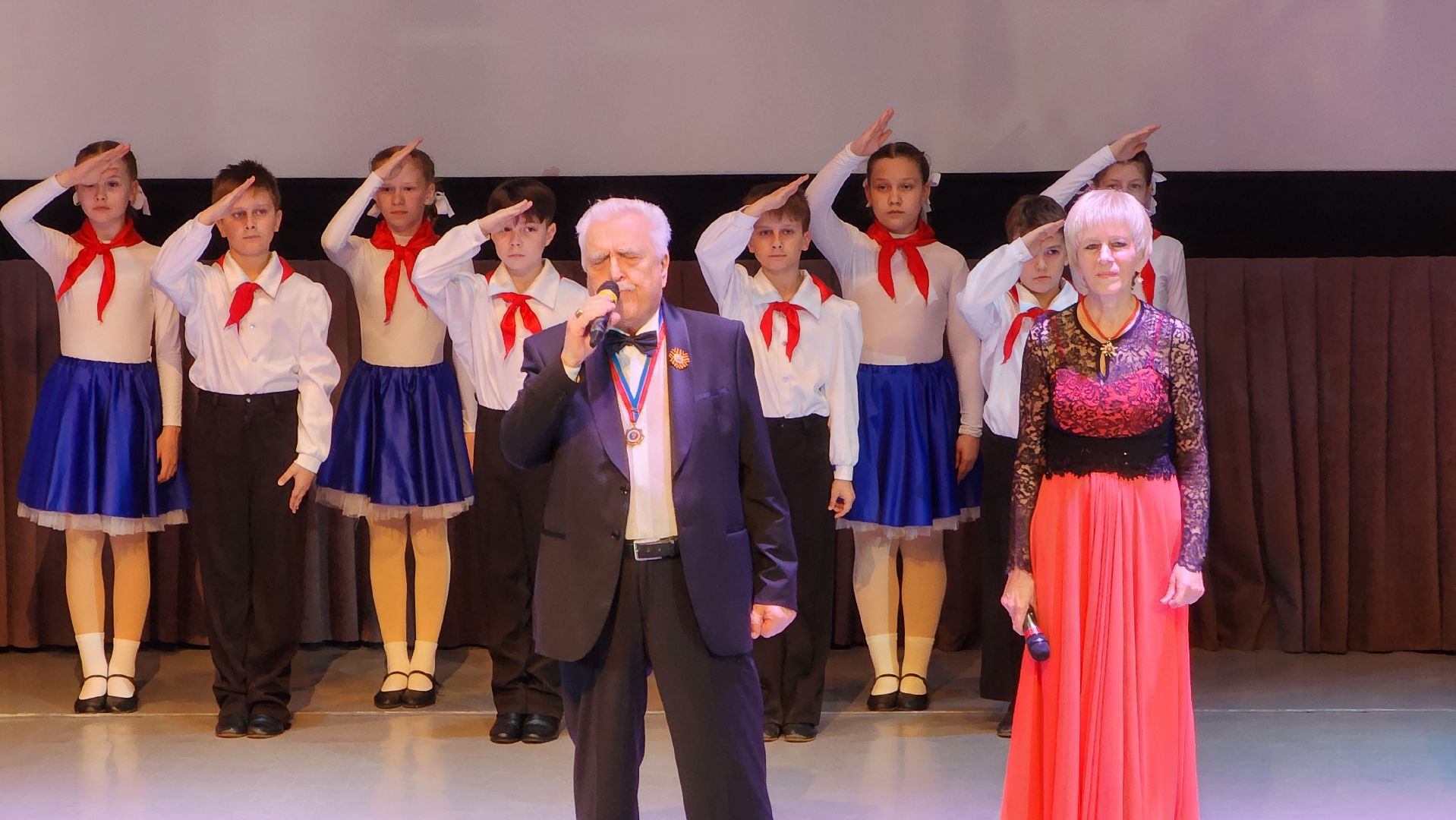 9 класс, 80-летие великой победы, Концерт, Лобня, Стихи, песни военных лет,