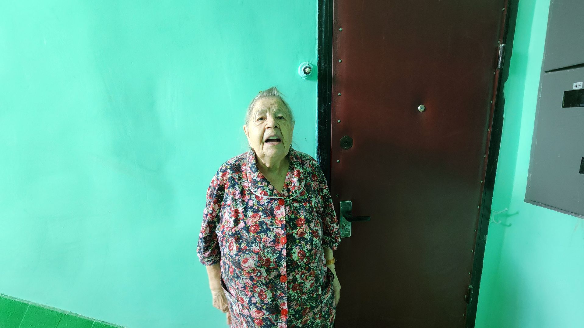 солнечногорск, улмца баранова, ветеран вов, герои среди нас ,таблички,