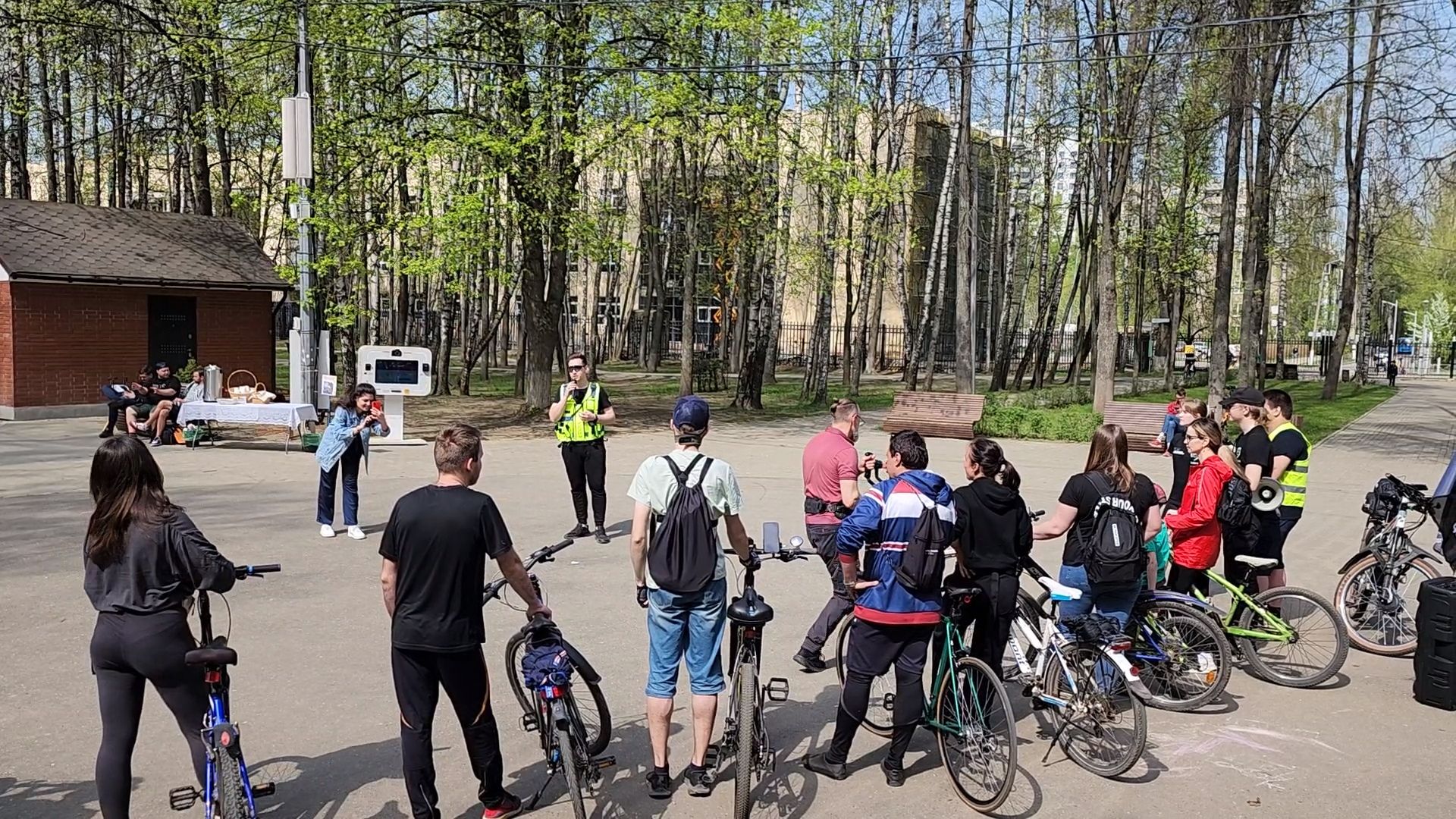 королёв, велоспорт в королеве, безопасность на тротуарах, центр организации велосипедного движения в королеве,