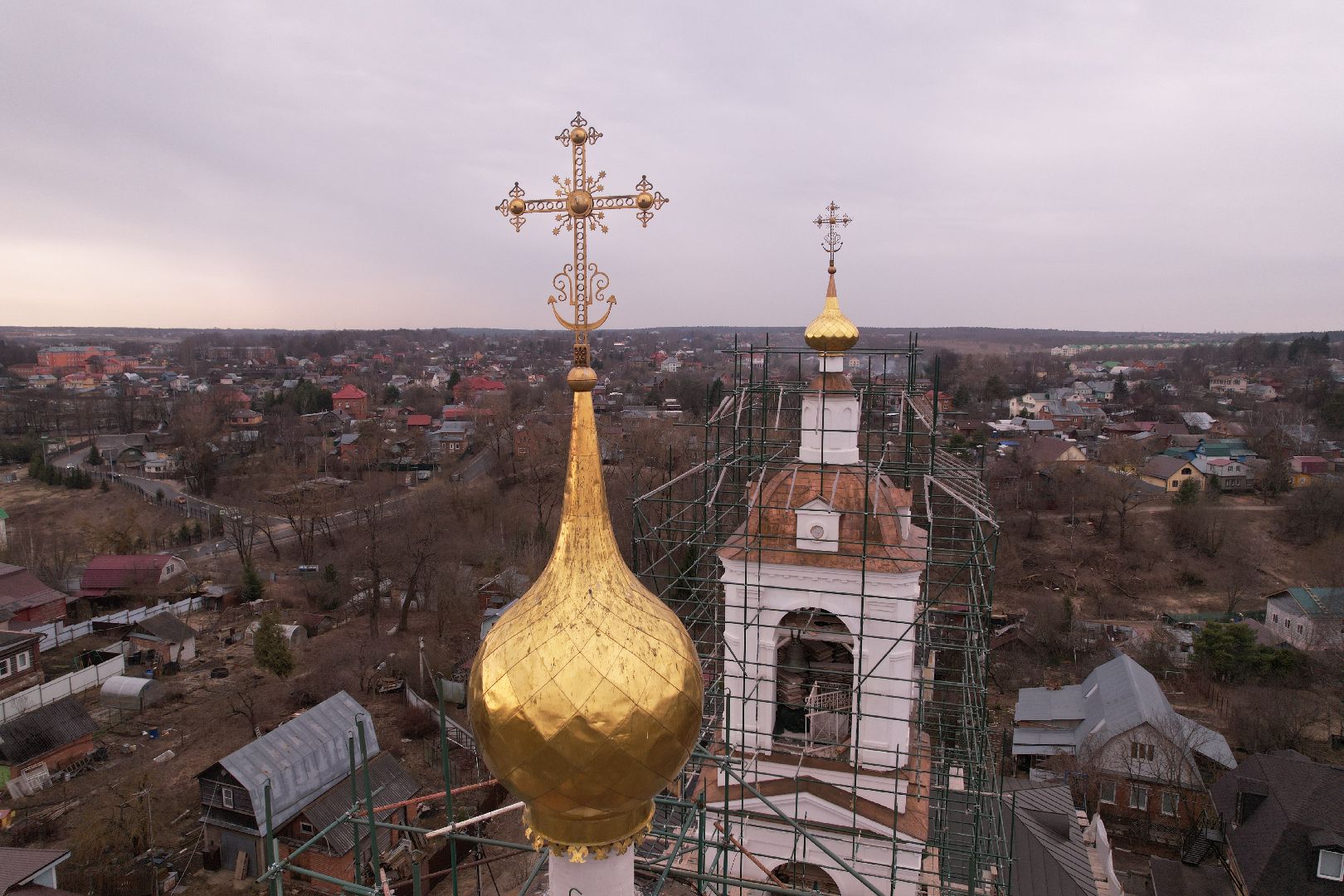 видео с коптера, храм Петра и Павла , реконструкция храма в сергиевом посаде,